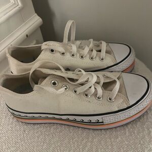 Women's Platform Converse Sneakers